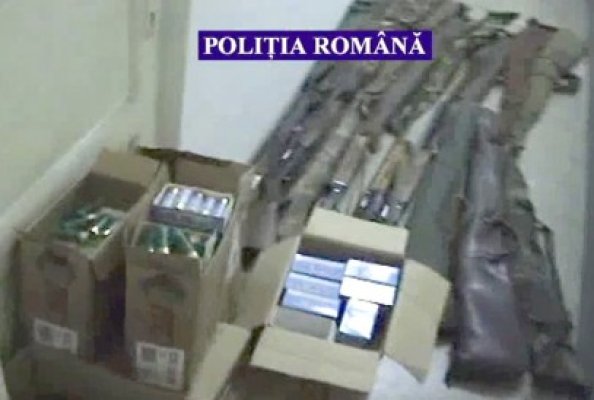 Braconierii italieni terorizează zilnic sătenii din Cotu Văii